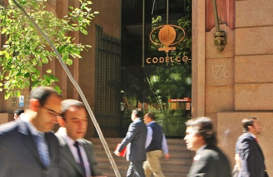 En 40 aos de historia, Codelco ha reinvertido slo 10% de sus excedentes