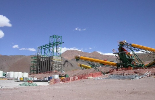 Gran minera sincera estimaciones y revela duro escenario por escasez de proyectos