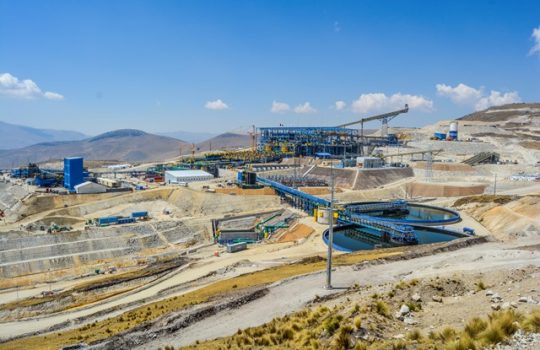 Reuters analiza la produccin de cobre de Per y Chile