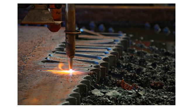 Lewin: Produccin de industria metalrgica y metalmecnica caer 20% en 2014
