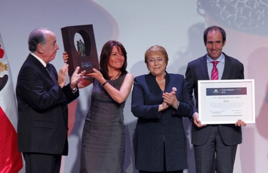 Enaex recibe premio empresa destacada 2016