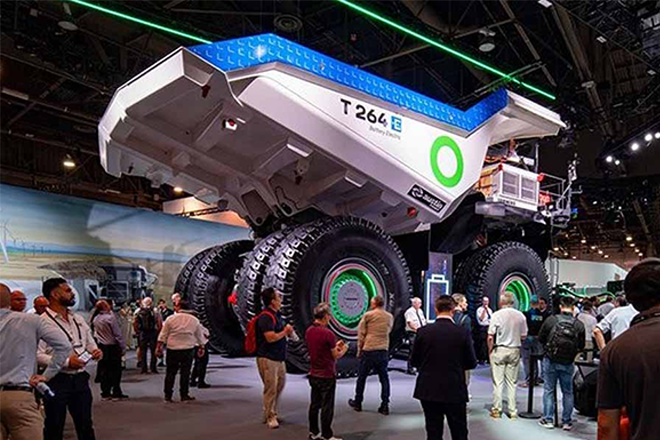 Liebherr presenta el camin minero elctrico T 264 en MINExpo